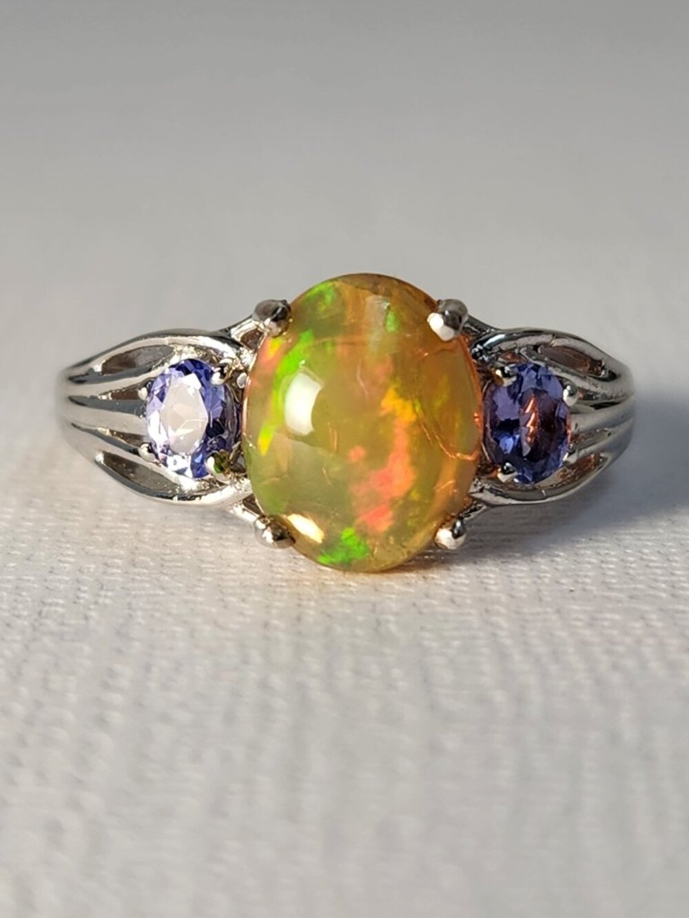 NIB Classic VTG Natural Ethiopian Opal Tanzanite White Gold Over 925 Ring Size 7